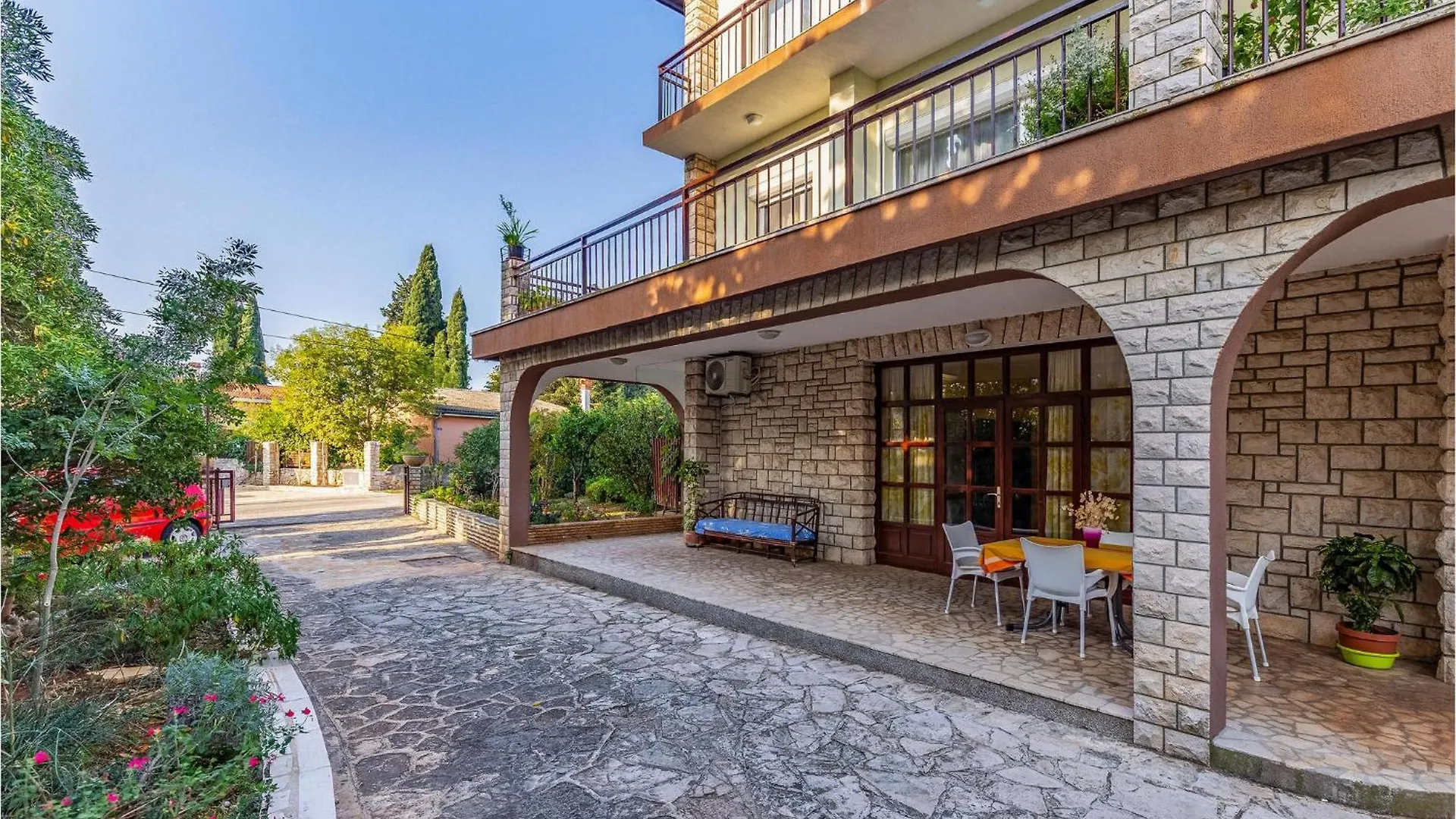 Gorgeous Apartment In Premantura With Kitchen